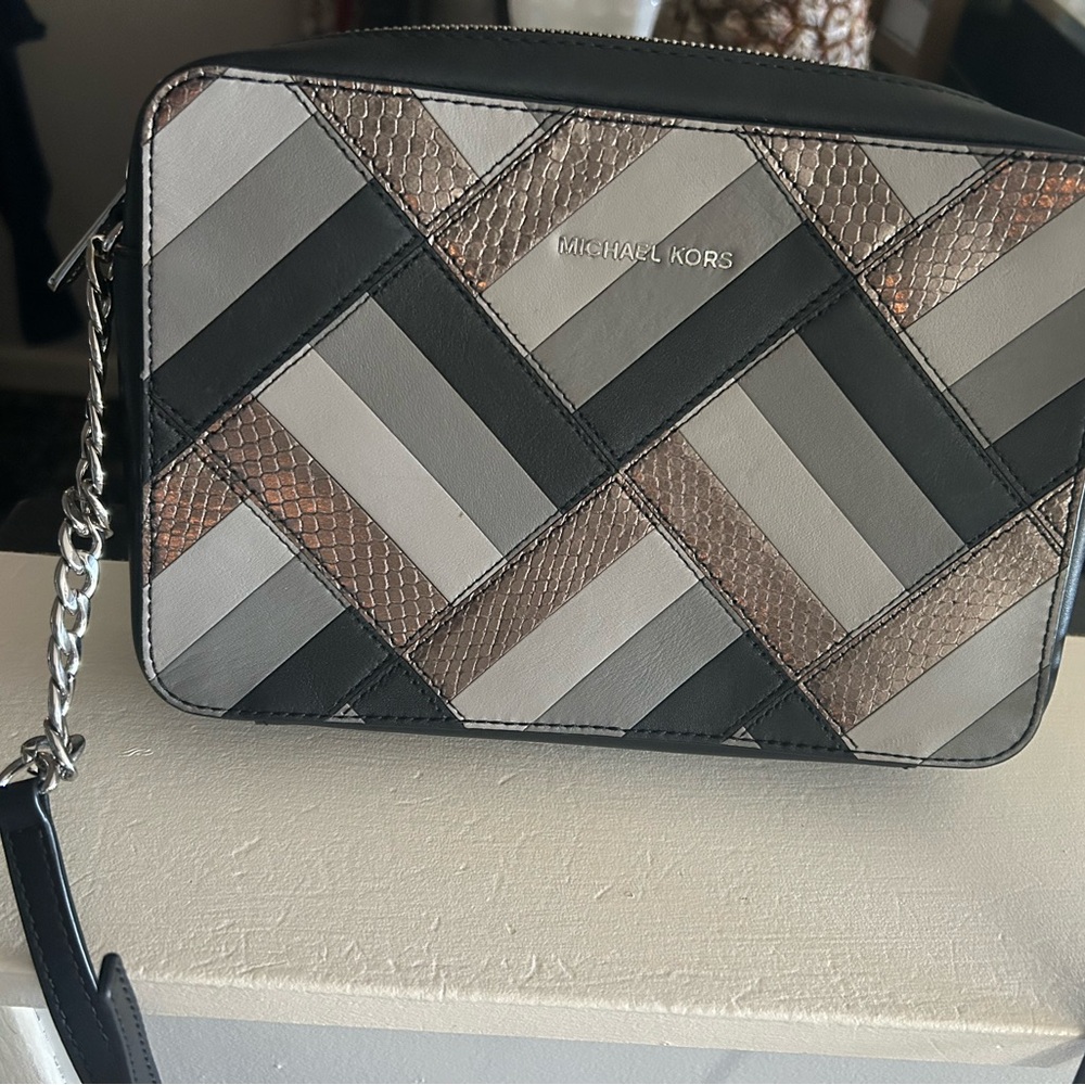 MICHAEL KORS Black Marquertry Patchwork Purse
NWOT Never used!!